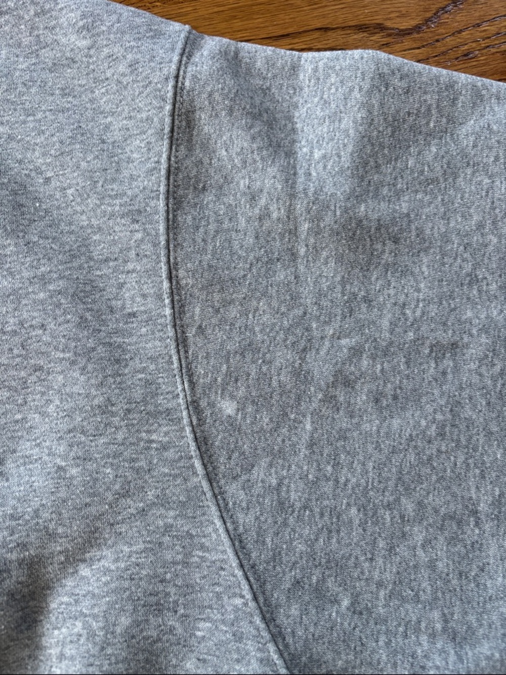 Women’s Nike USA Olympic Hockey Sweatshirt - Picture 4 of 4